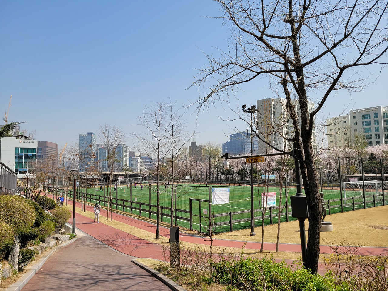 更符合这一 更符合这一