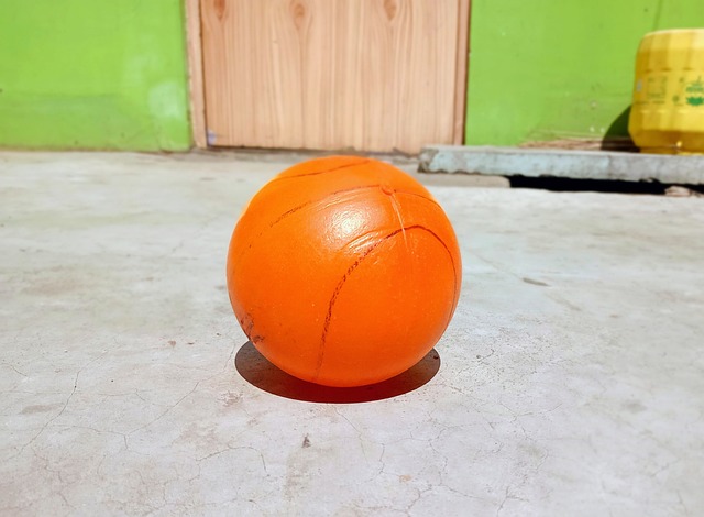 著標誌性的 著標誌性的